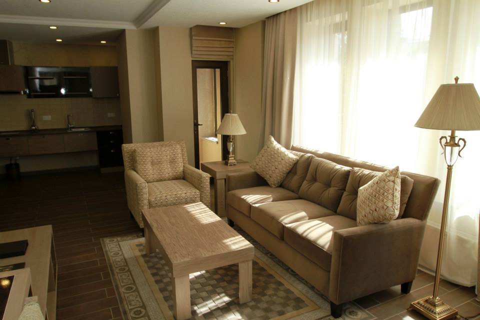 Ramada By Wyndham Bishkek Centre Ξενοδοχείο Εξωτερικό φωτογραφία