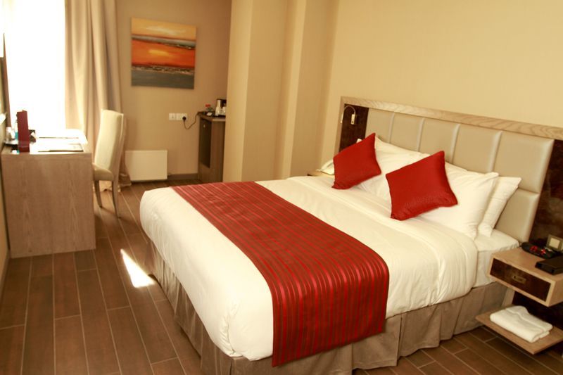 Ramada By Wyndham Bishkek Centre Ξενοδοχείο Εξωτερικό φωτογραφία