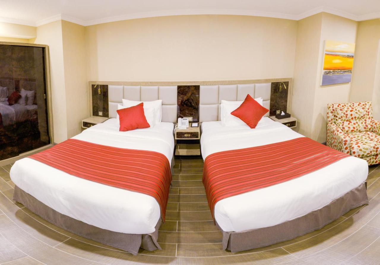 Ramada By Wyndham Bishkek Centre Ξενοδοχείο Δωμάτιο φωτογραφία